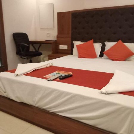 Hotel Sai Deep Lodging By Wb Inn 纳威孟买 外观 照片