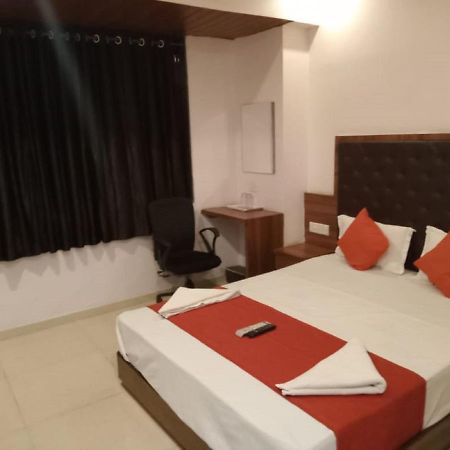 Hotel Sai Deep Lodging By Wb Inn 纳威孟买 外观 照片